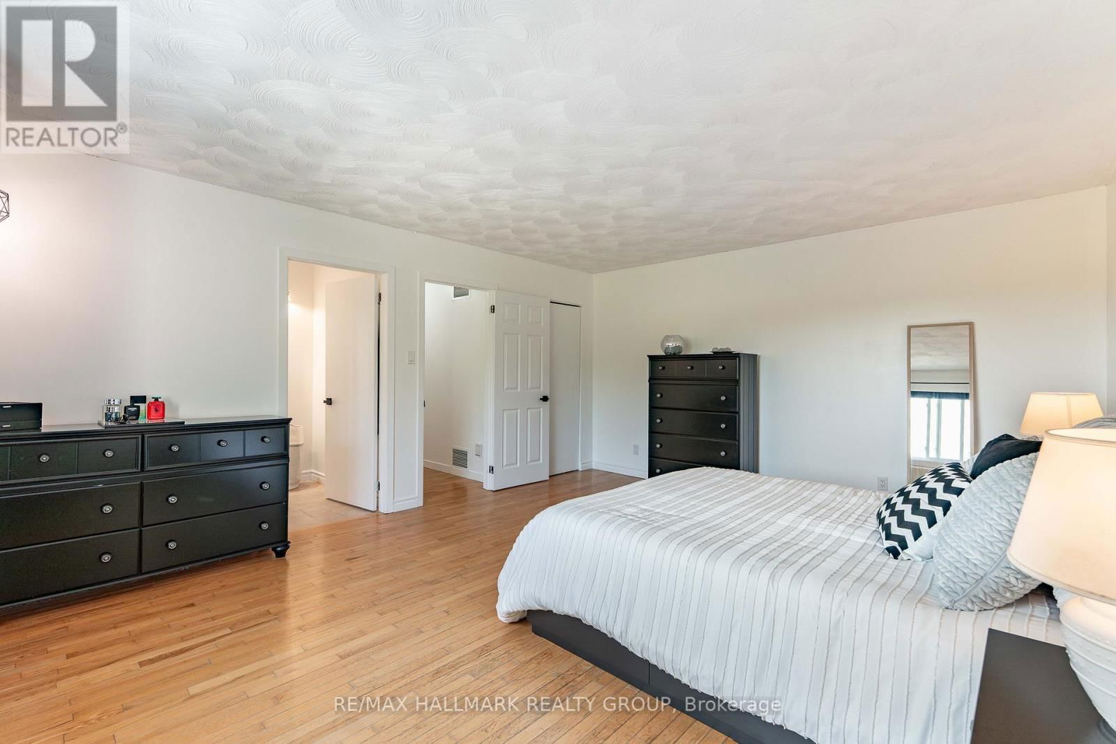 2914 PATTEE ROAD EAST Image 21