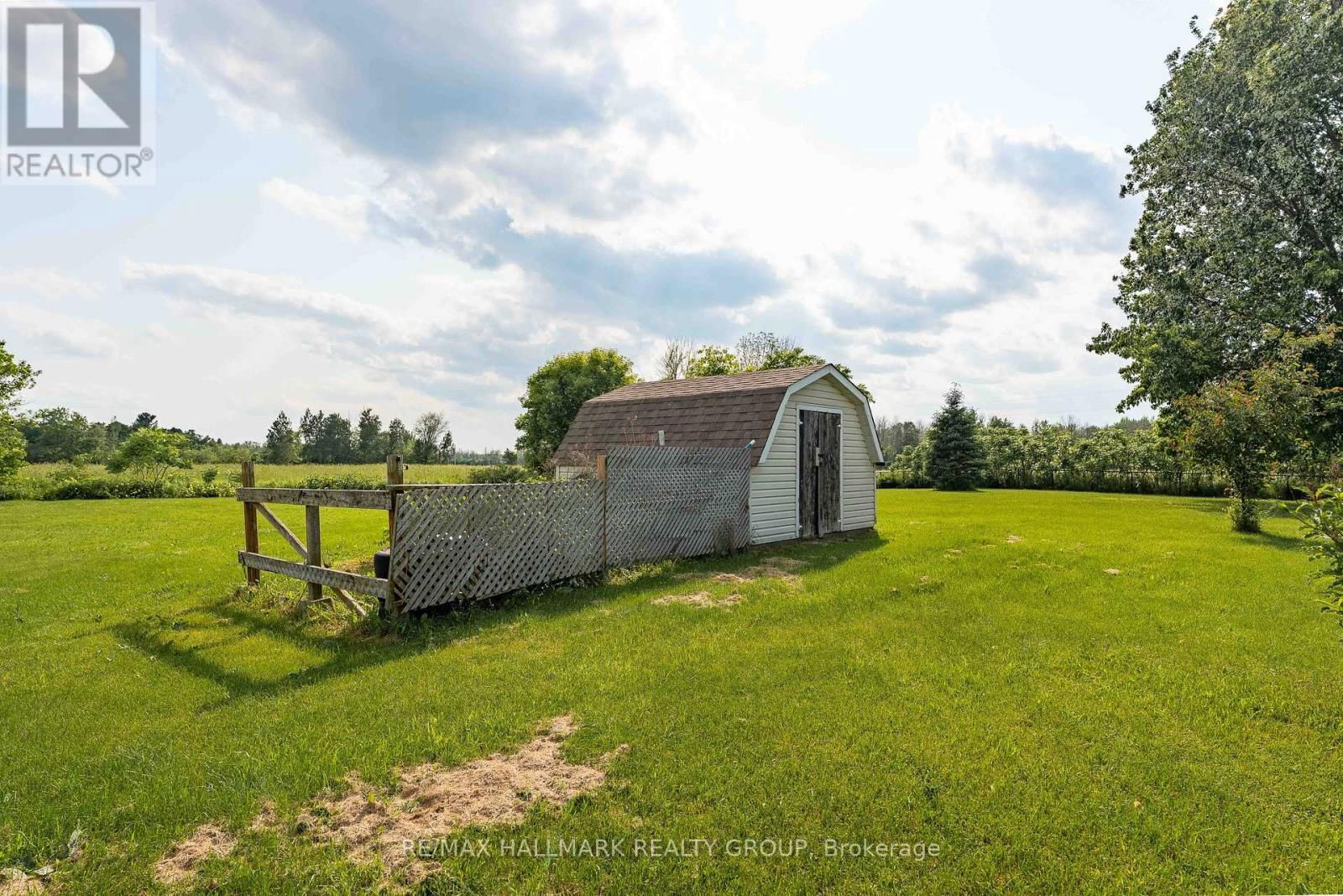 2914 PATTEE ROAD EAST Image 23