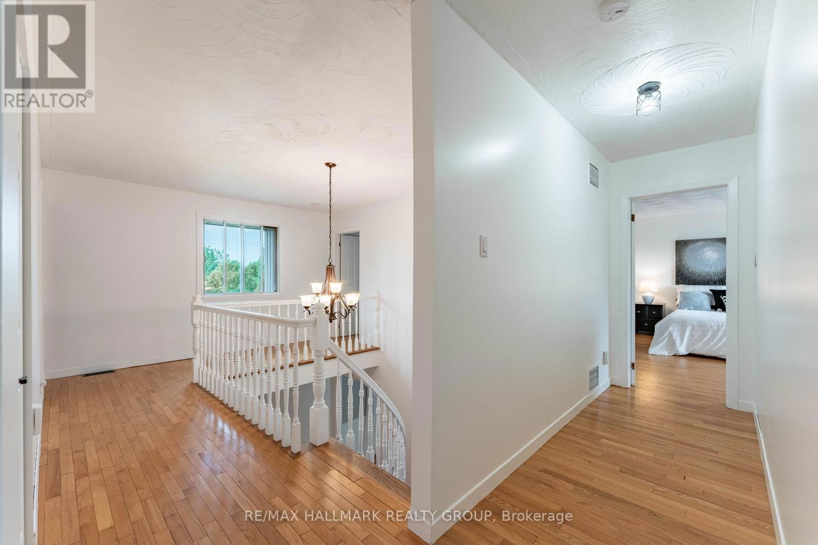 2914 PATTEE ROAD EAST Image 30