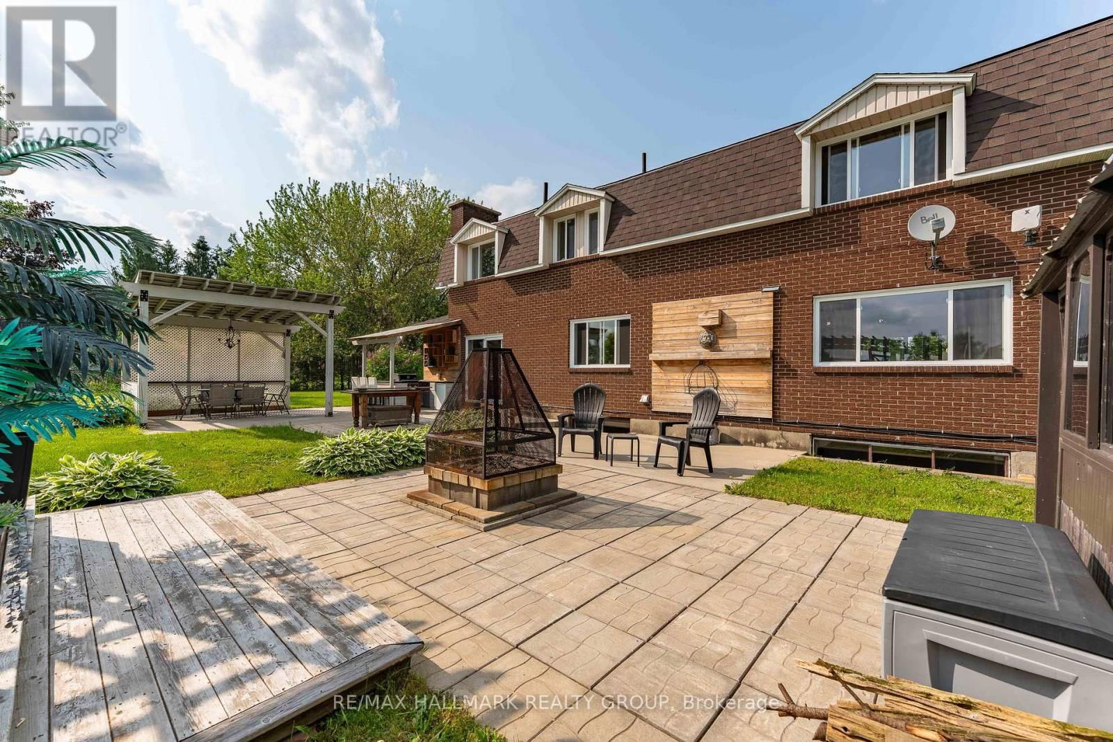 2914 PATTEE ROAD EAST Image 48