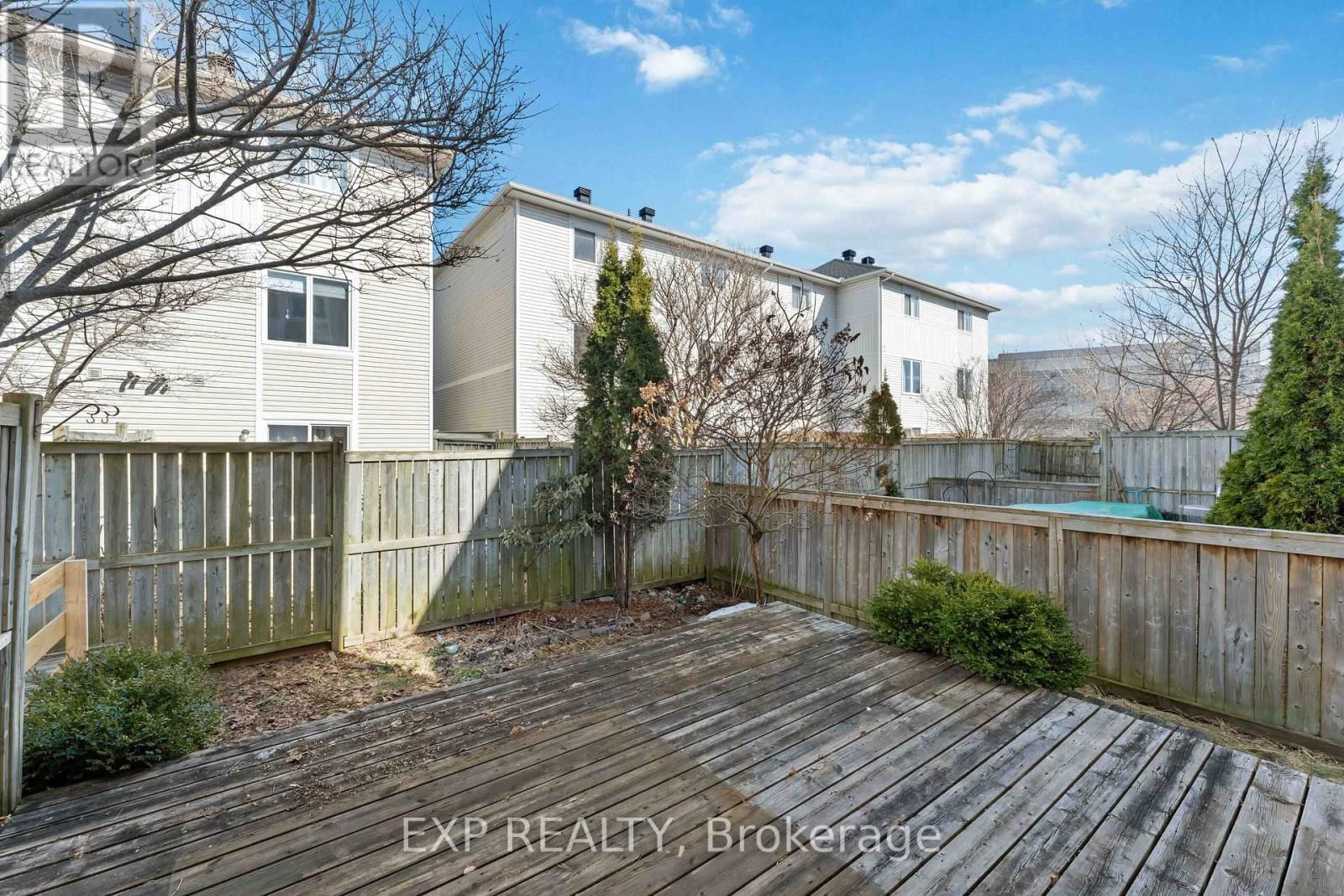 21 YORKVILLE STREET Image 31