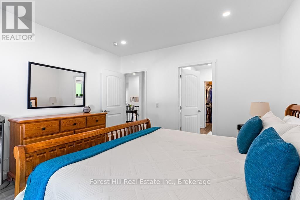 45 HILL STREET Image 24