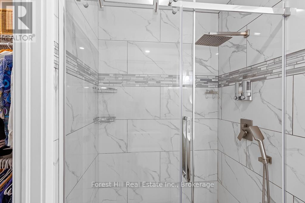 45 HILL STREET Image 26