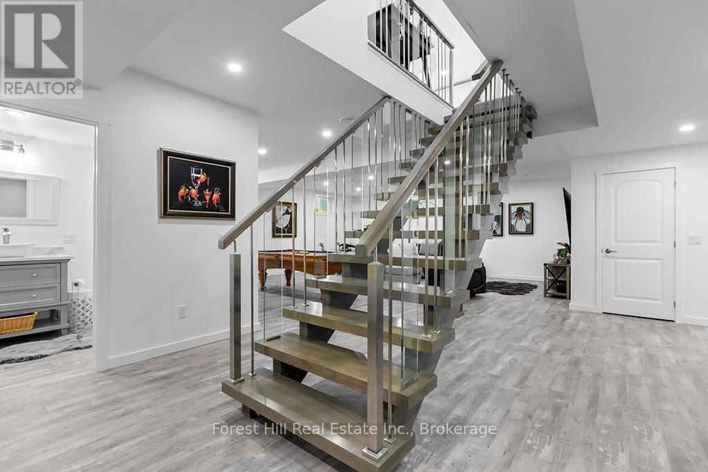 45 HILL STREET Image 32