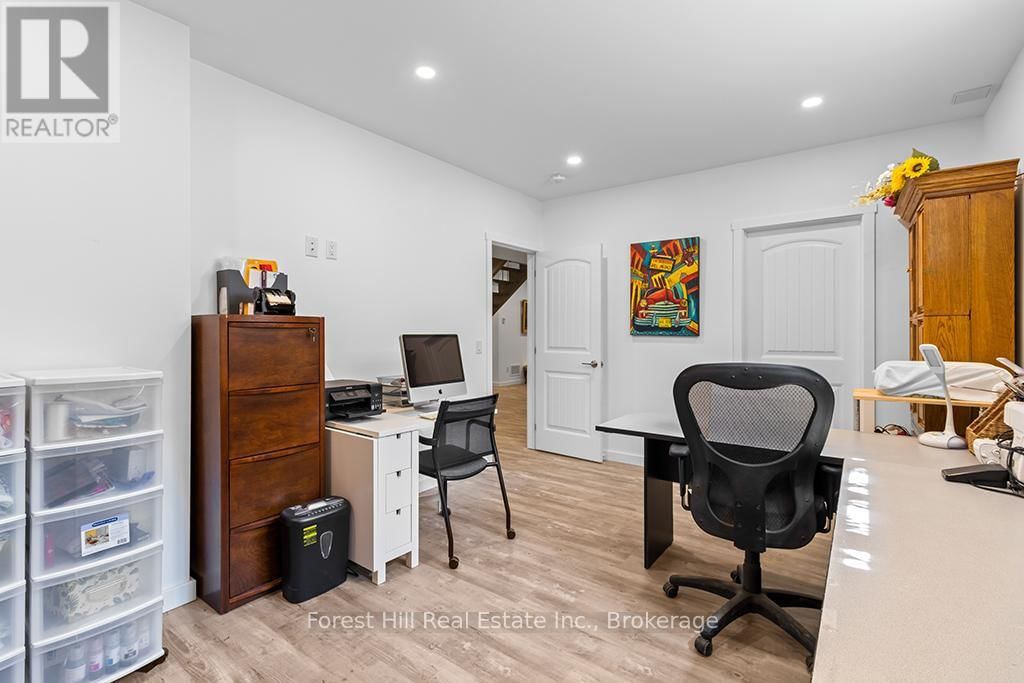 45 HILL STREET Image 39