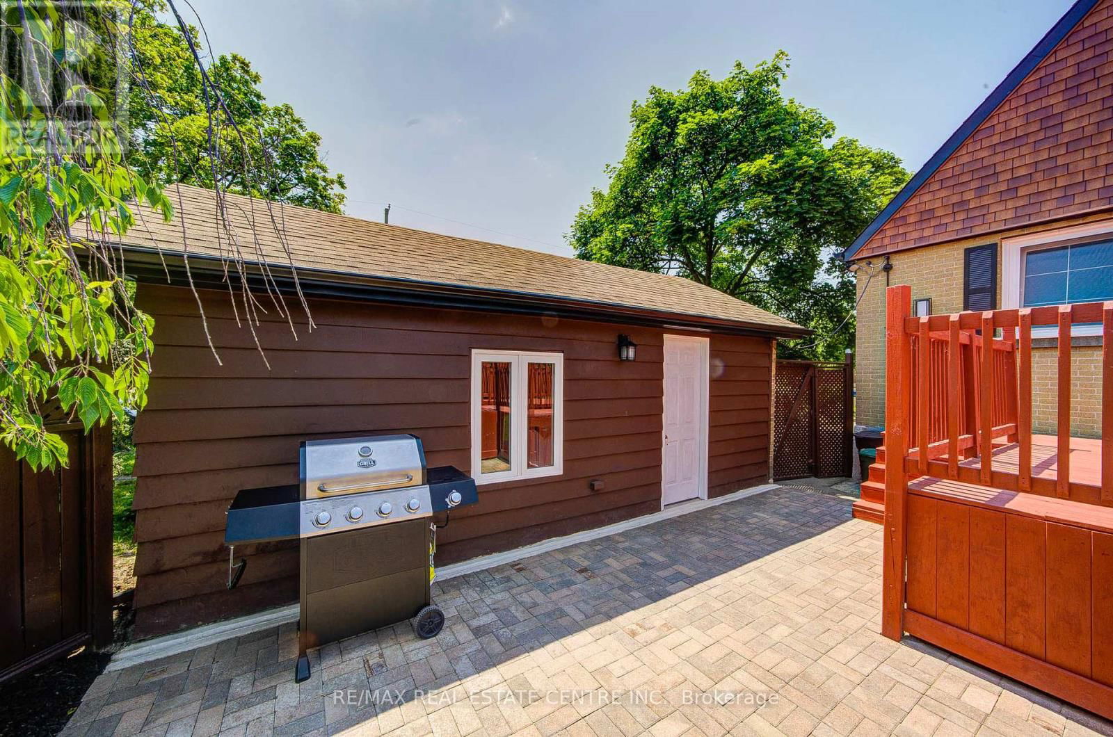 272 GRANTHAM AVENUE Image 36