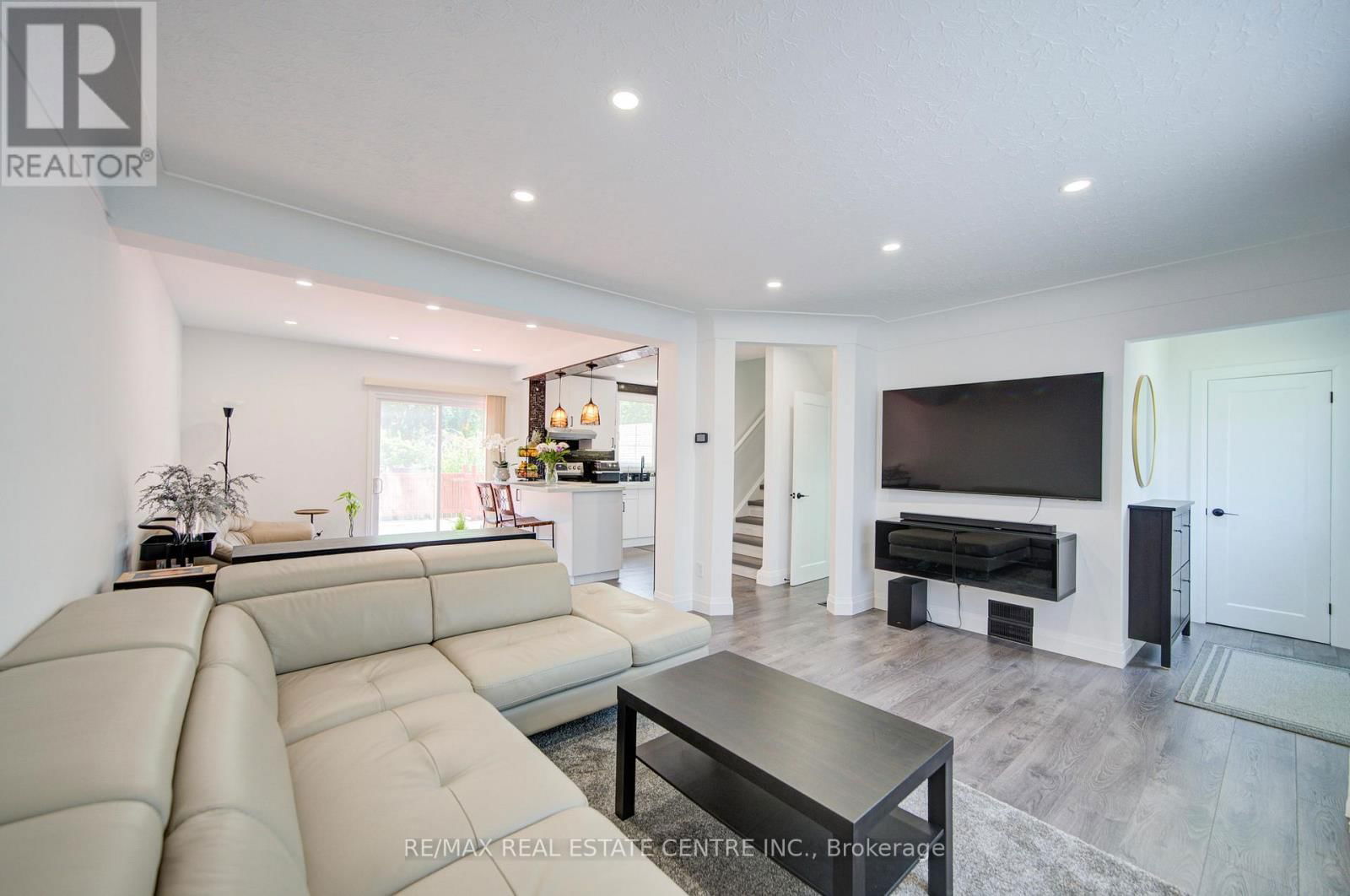 272 GRANTHAM AVENUE Image 9