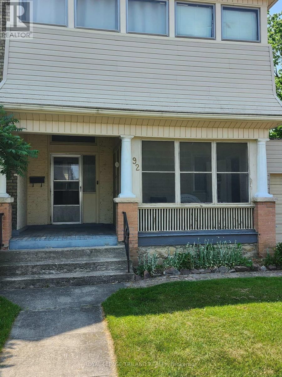 92 MOORE STREET NORTH Image 3