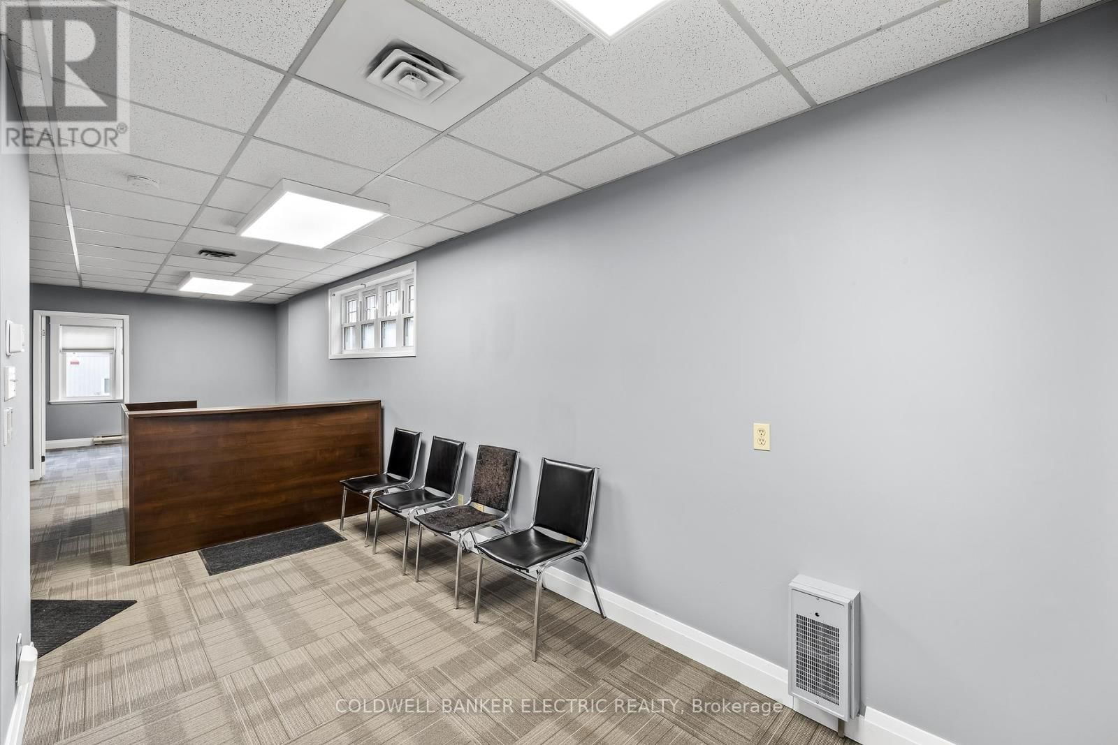310 RUBIDGE STREET Image 10