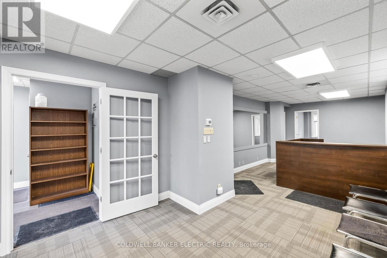 310 RUBIDGE STREET Image 11