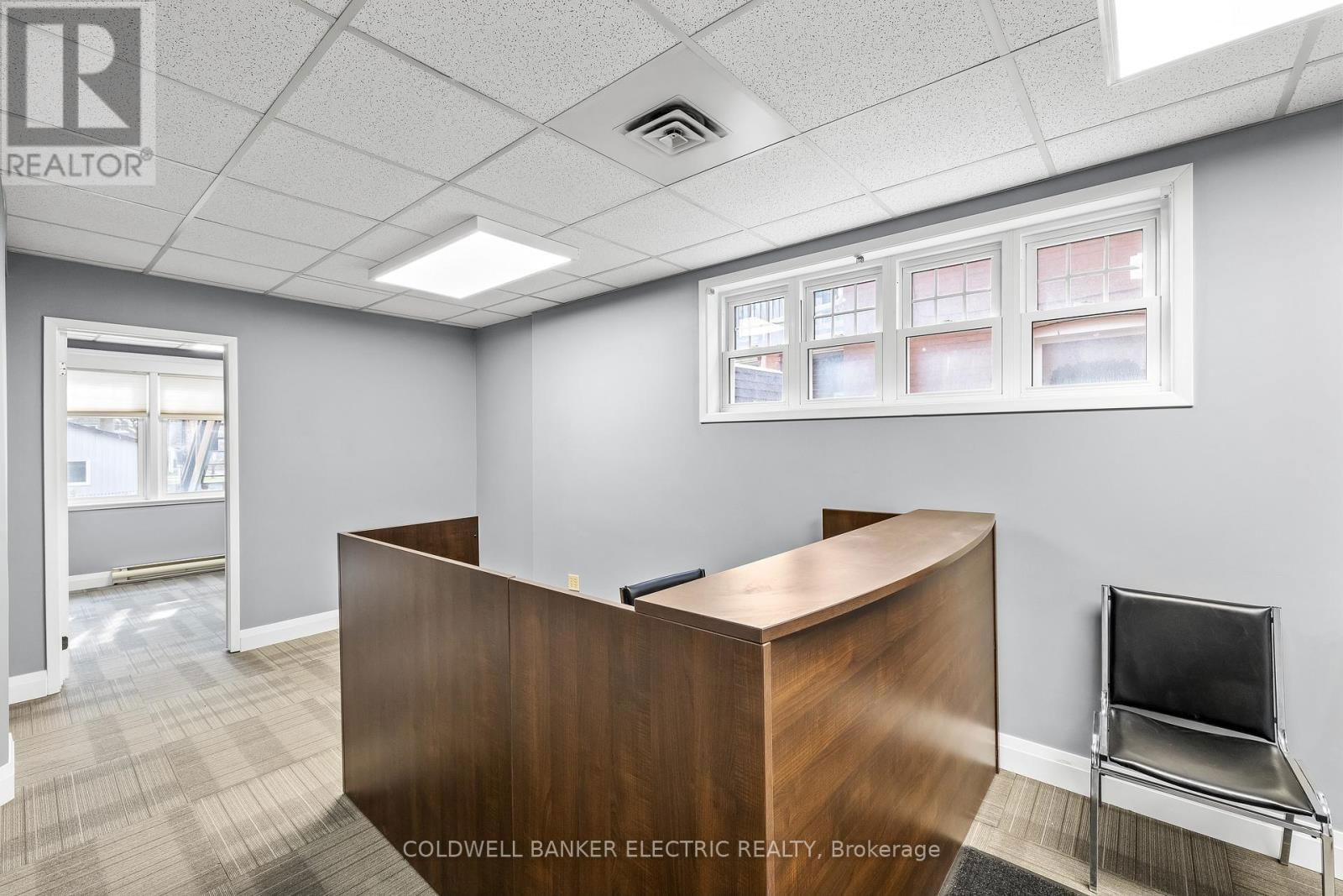 310 RUBIDGE STREET Image 12