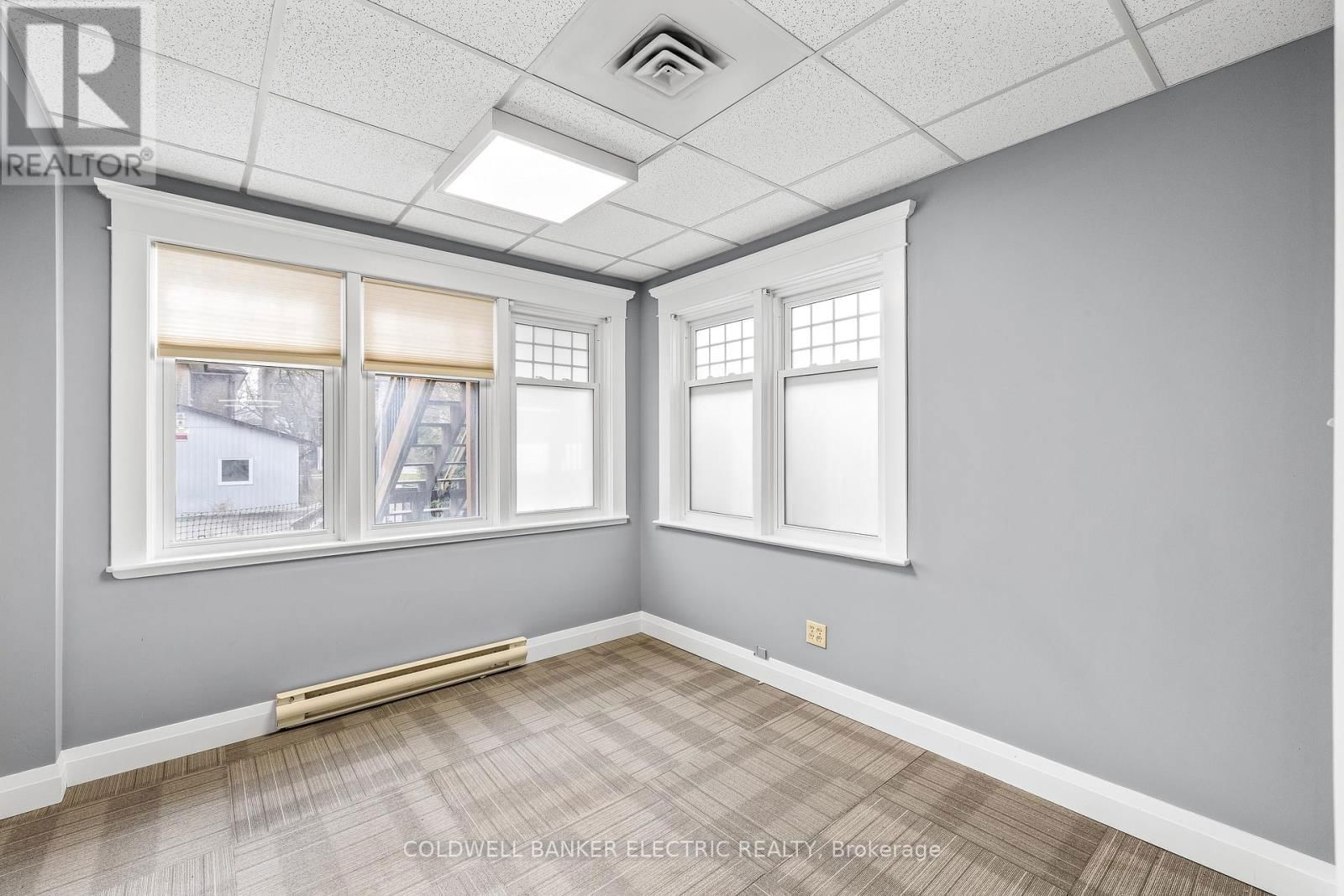 310 RUBIDGE STREET Image 15