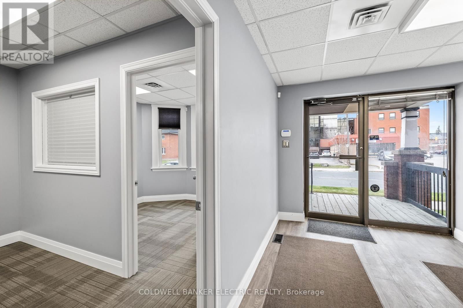 310 RUBIDGE STREET Image 6