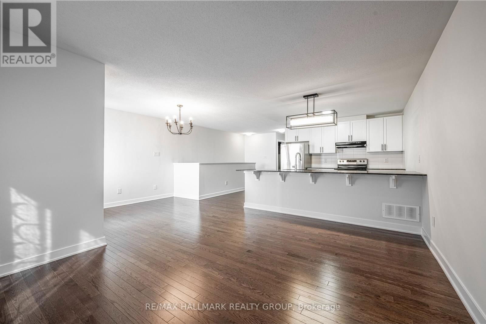 6357 PERTH STREET Image 14