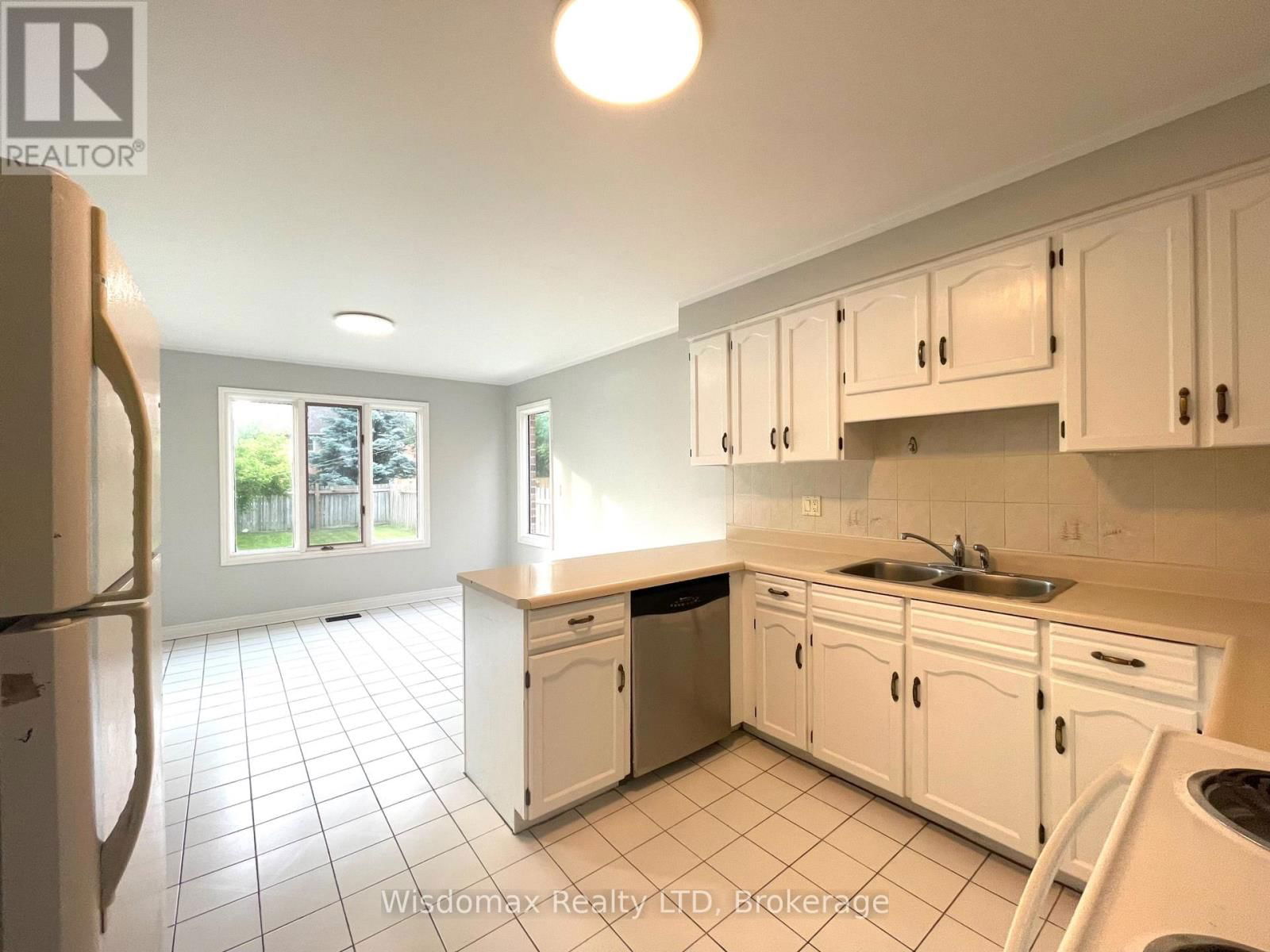95 BARBICAN TRAIL Image 12