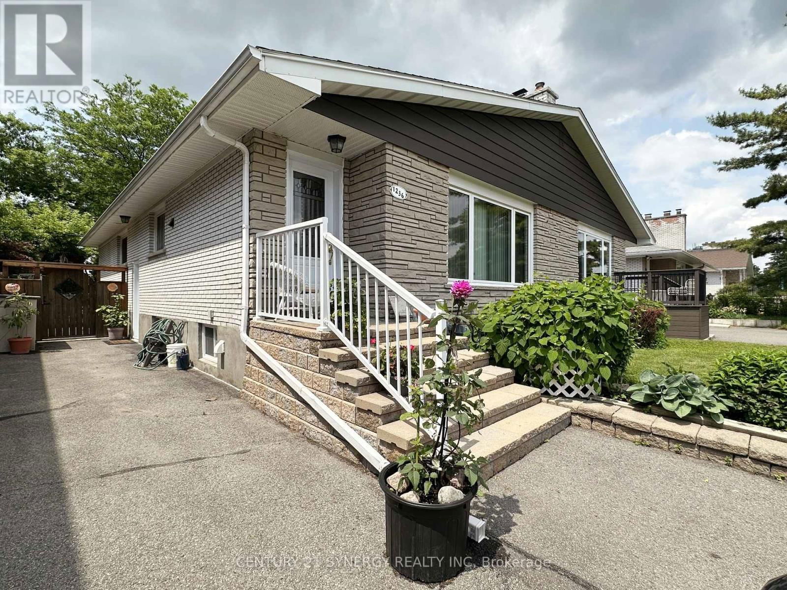 2 - 1236 CLYDE AVENUE Image 2