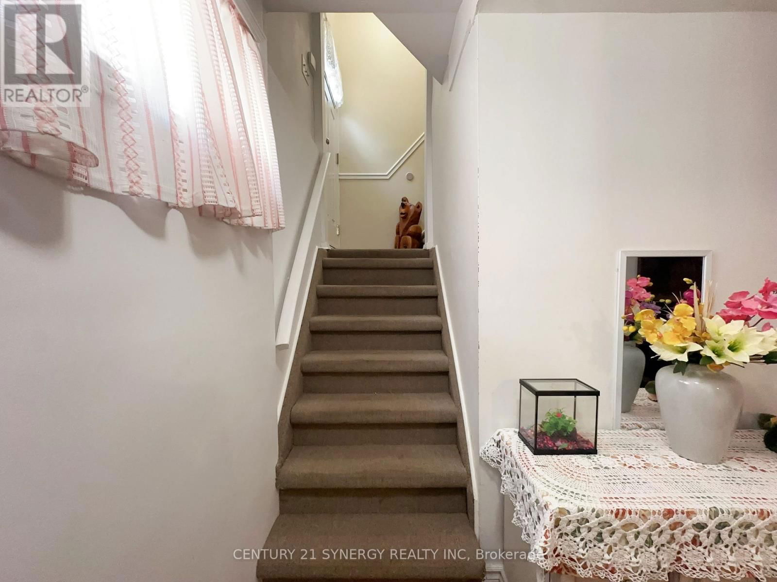 2 - 1236 CLYDE AVENUE Image 5