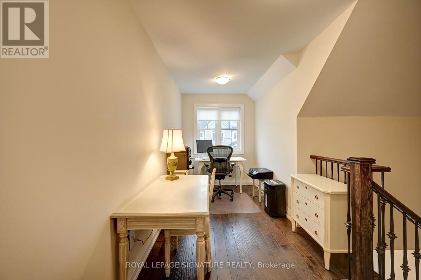 38 WINDSOR CIRCLE Image 29