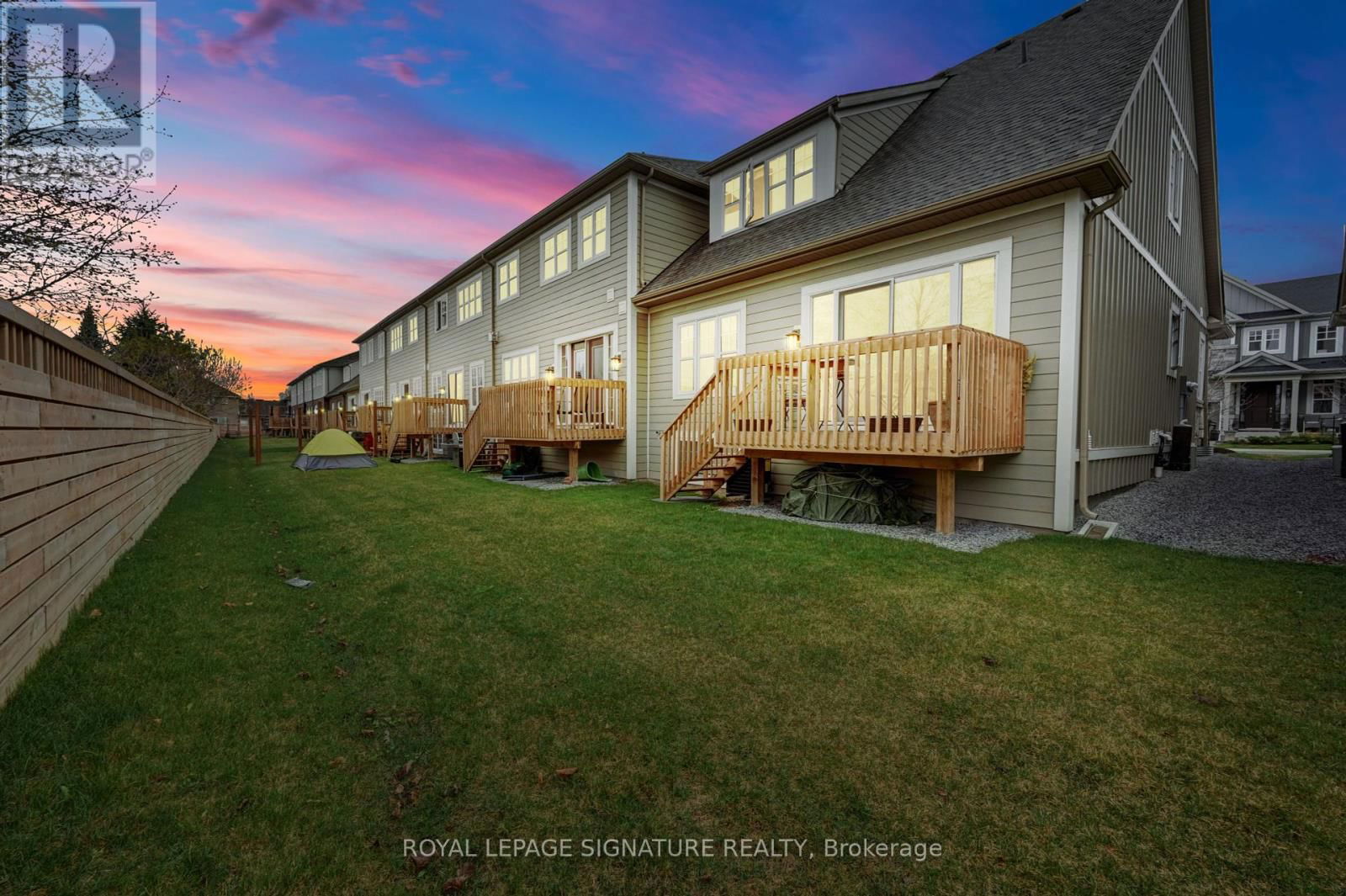 38 WINDSOR CIRCLE Image 48