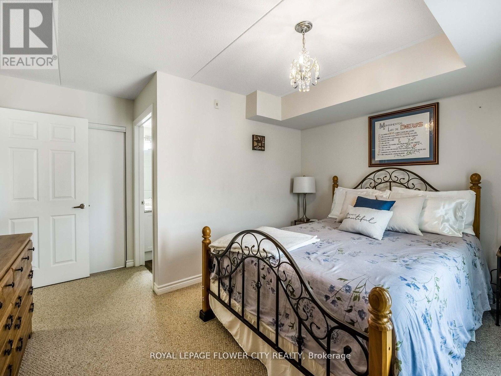 303 - 7 KAY CRESCENT Image 17