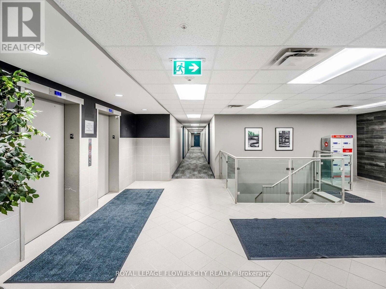 303 - 7 KAY CRESCENT Image 3