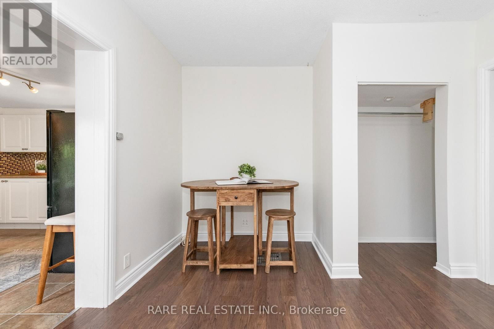 46 ABERDEEN AVENUE Image 17