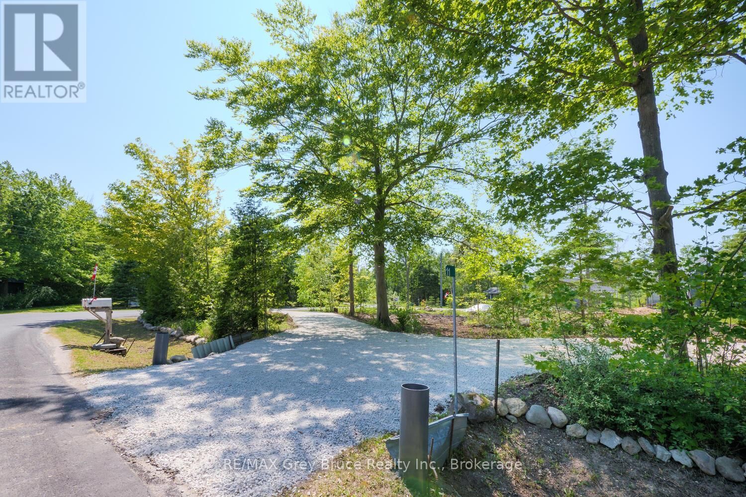 11 MILLER LAKE SHORE ROAD Image 16