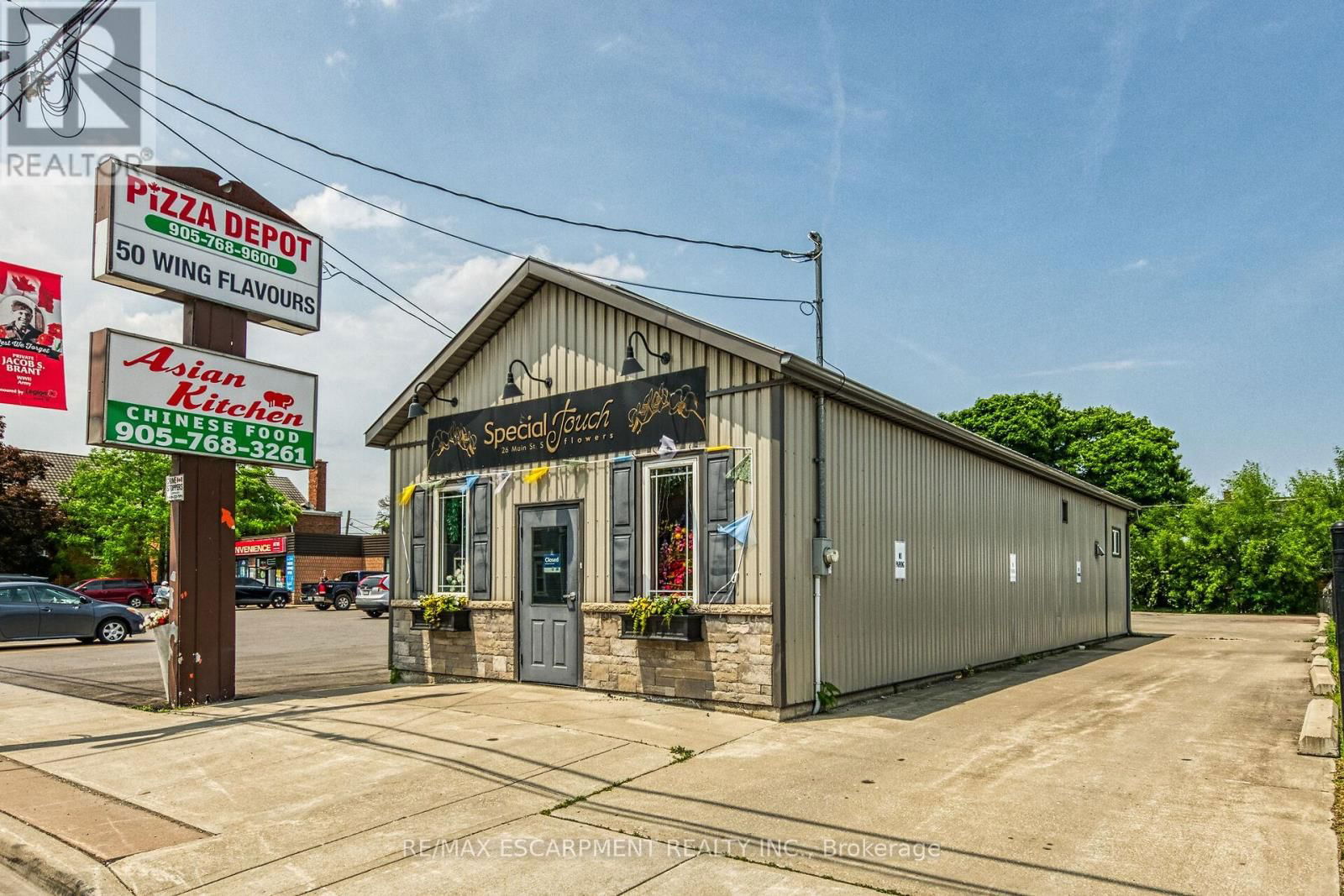 26 MAIN STREET SOUTH Image 2