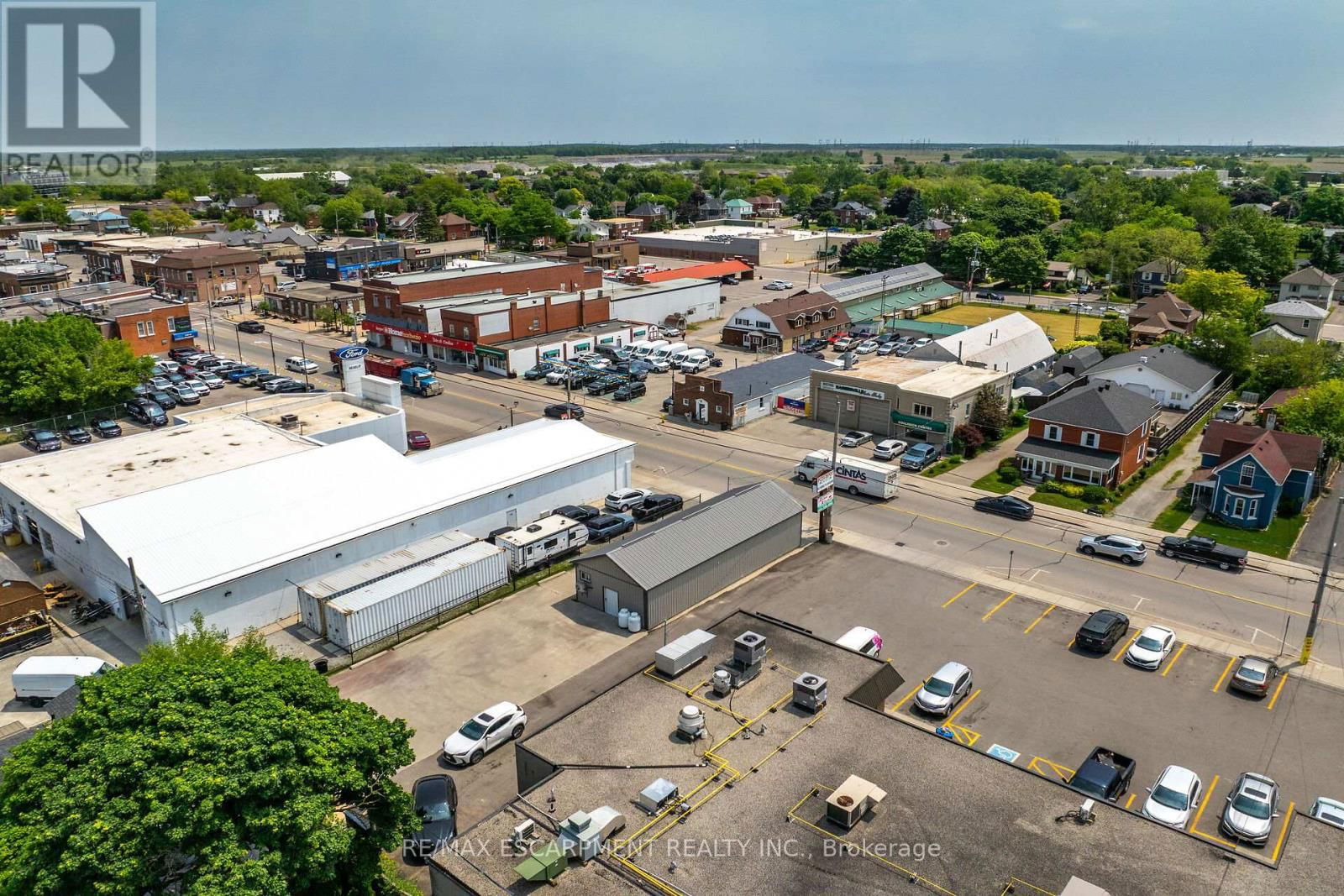 26 MAIN STREET SOUTH Image 32