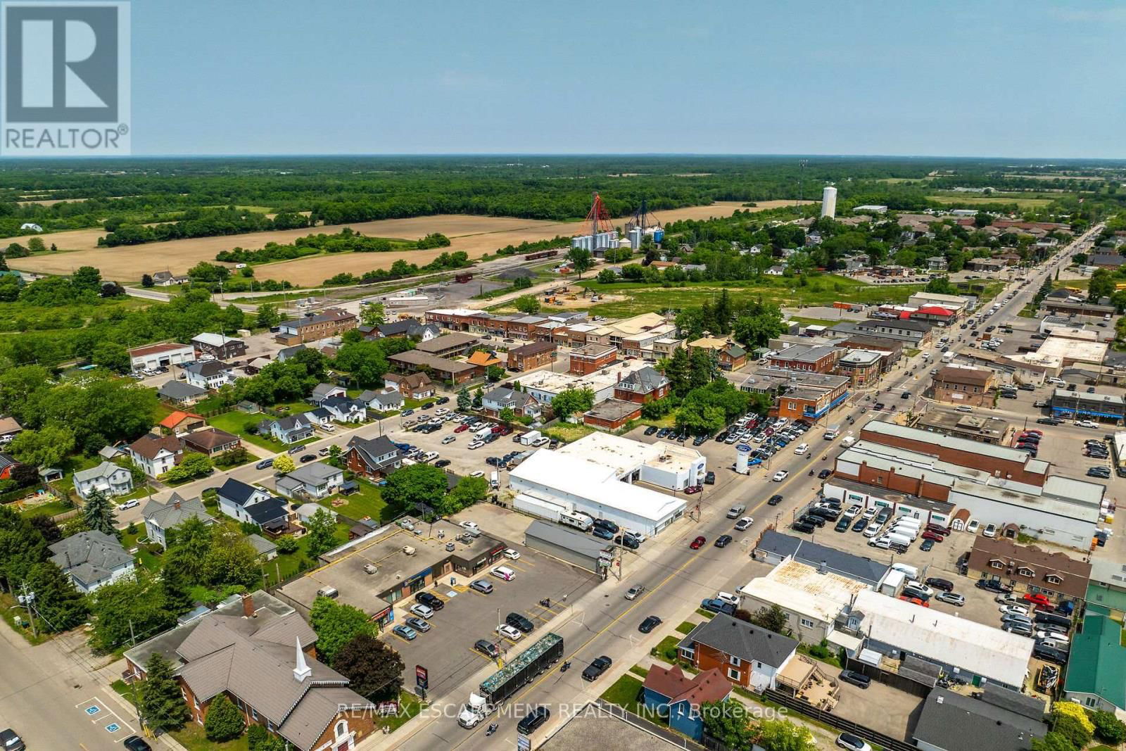 26 MAIN STREET SOUTH Image 39