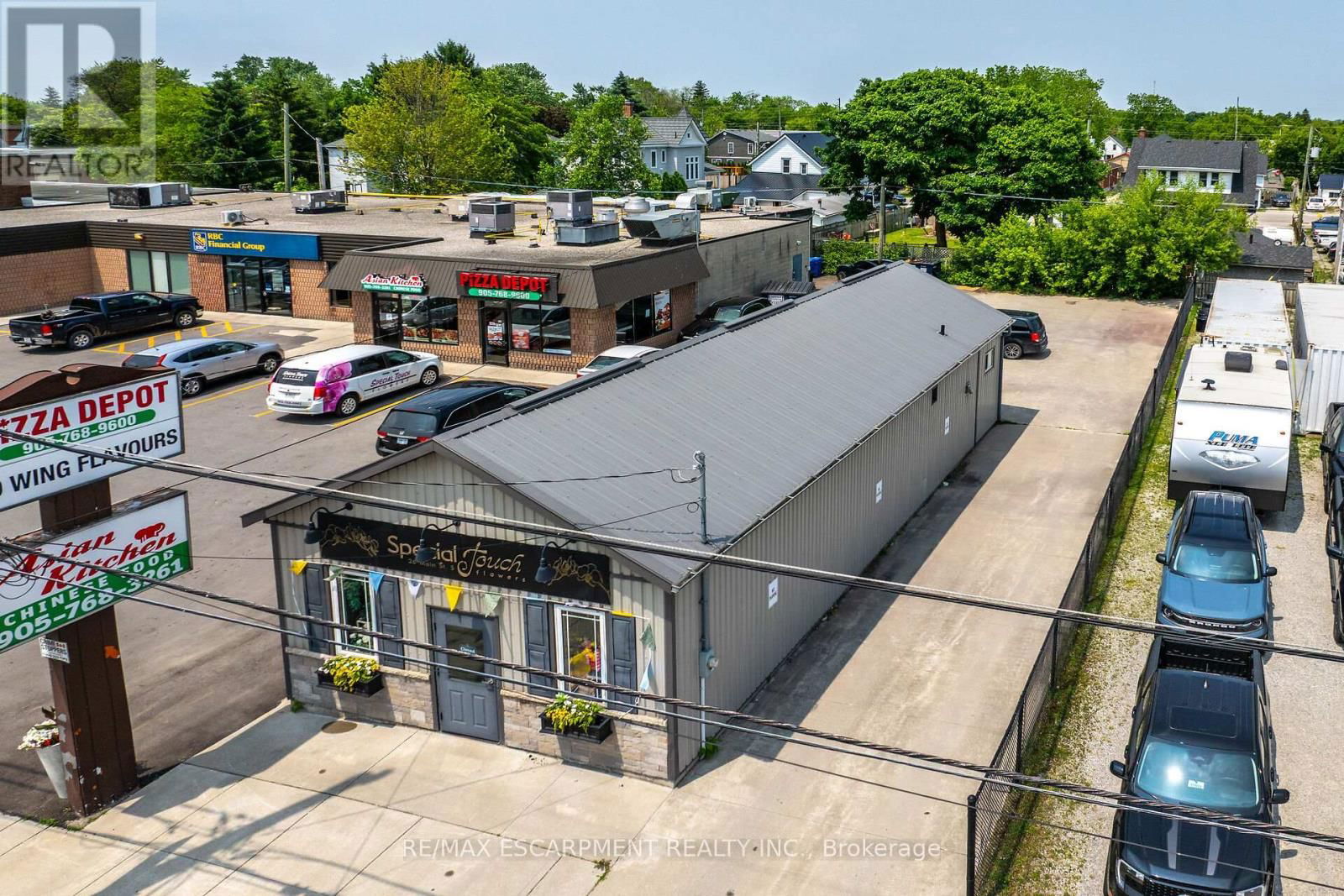 26 MAIN STREET SOUTH Image 42