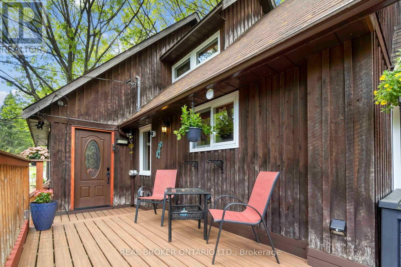 190 WOODS ROAD Image 10