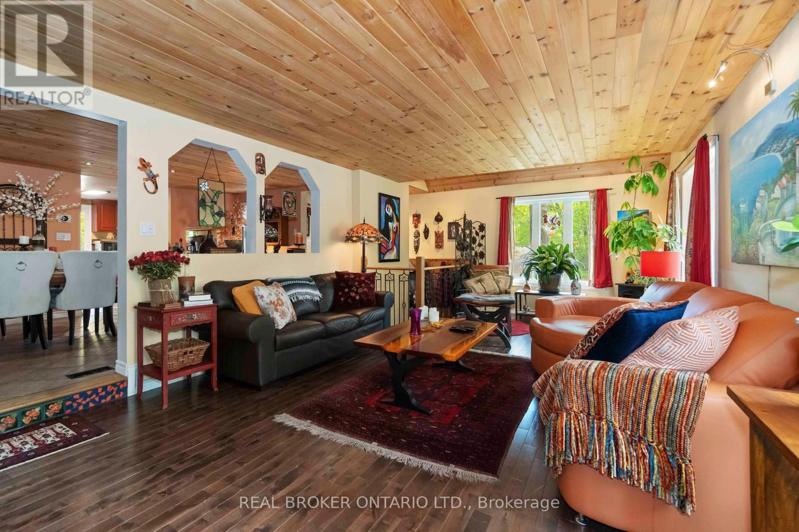 190 WOODS ROAD Image 13