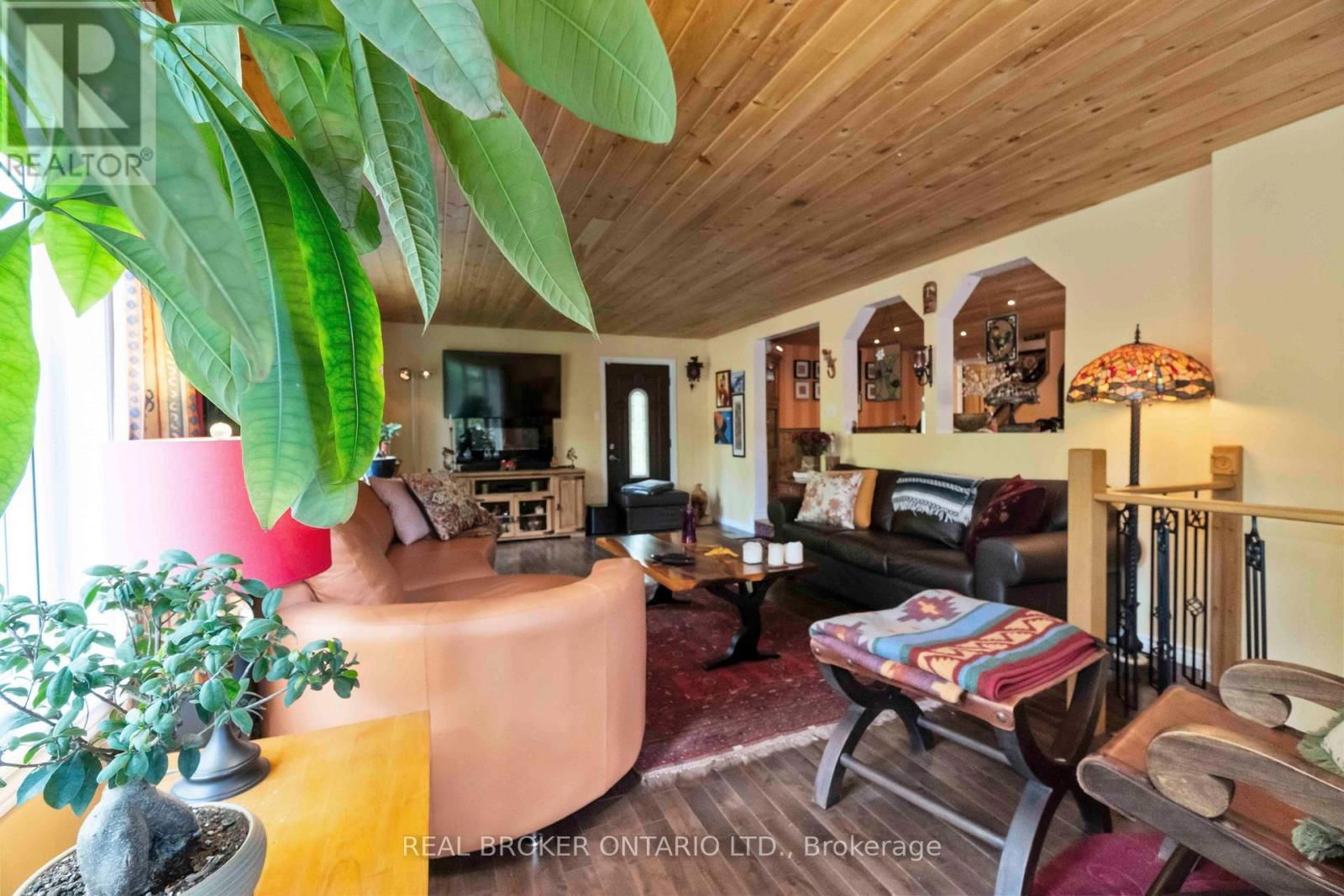 190 WOODS ROAD Image 14