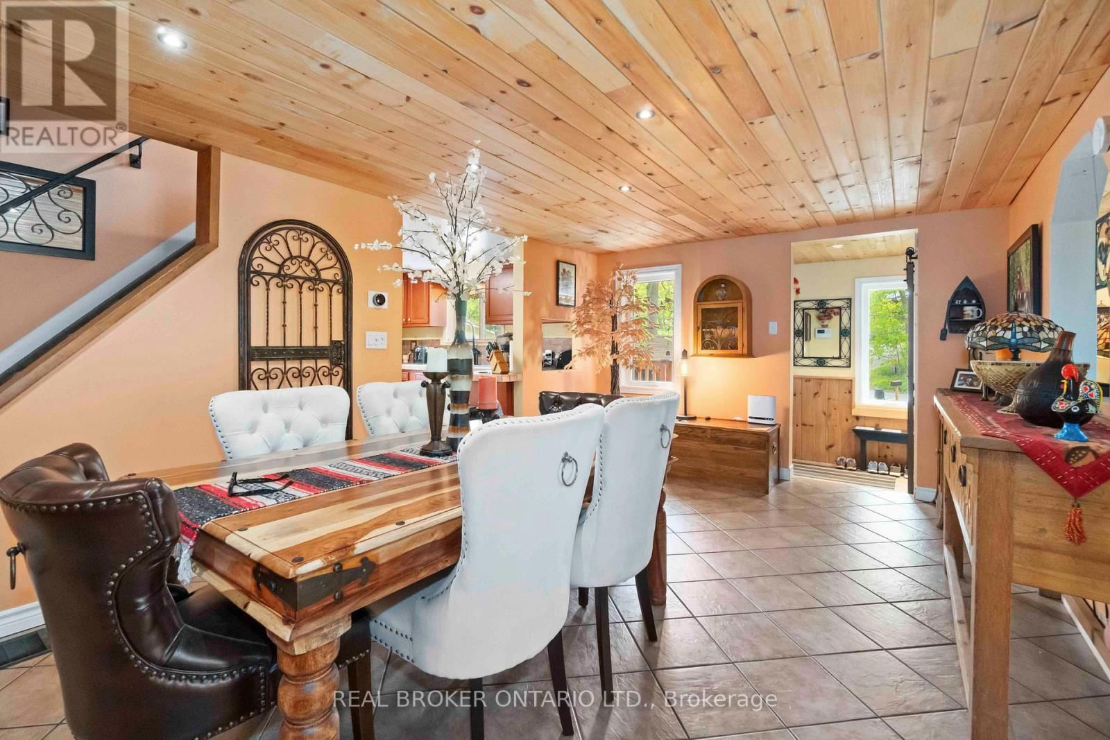 190 WOODS ROAD Image 20