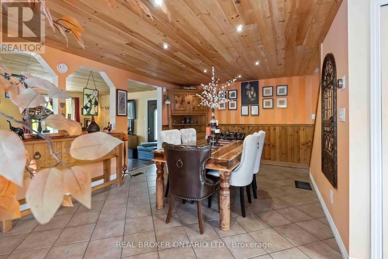 190 WOODS ROAD Image 21