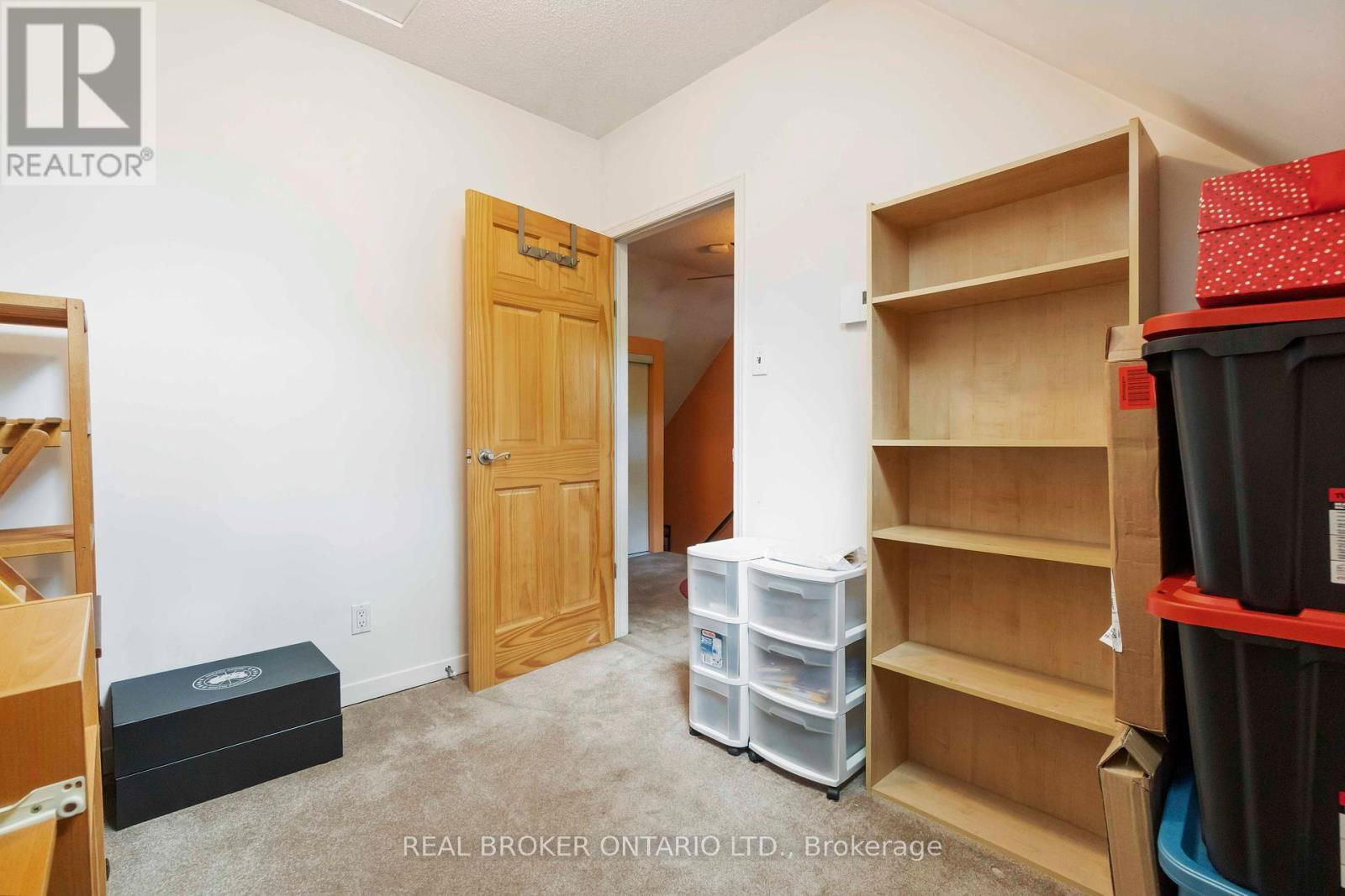 190 WOODS ROAD Image 41
