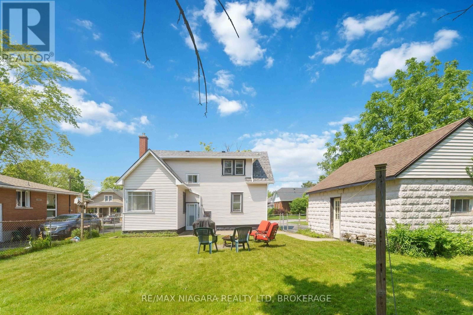 305 EMERICK AVENUE Image 16