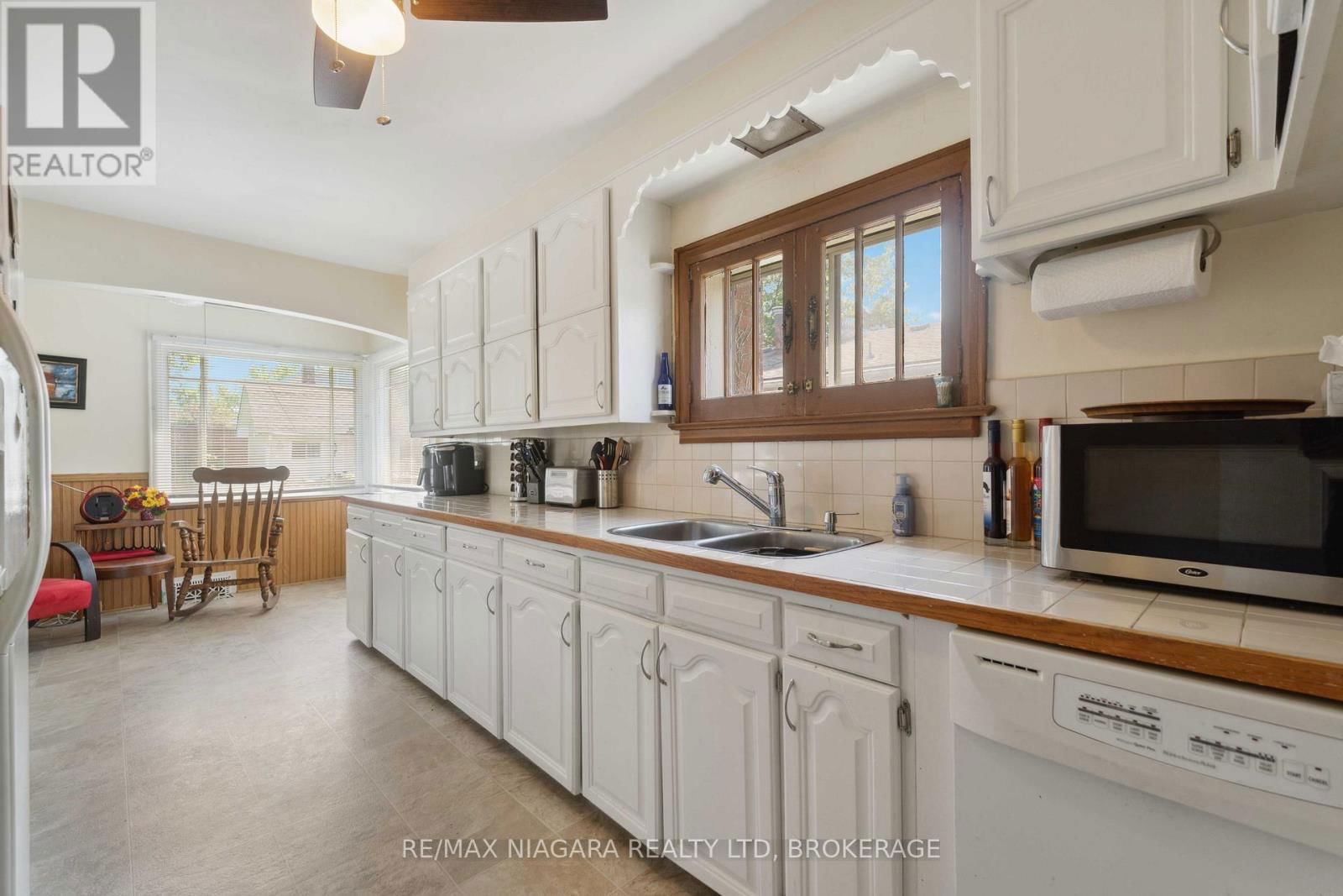 305 EMERICK AVENUE Image 8