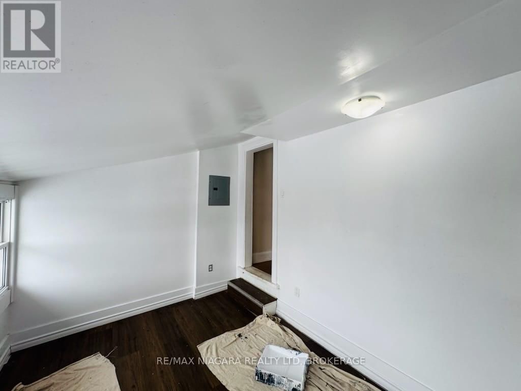 146 BURGAR STREET Image 2