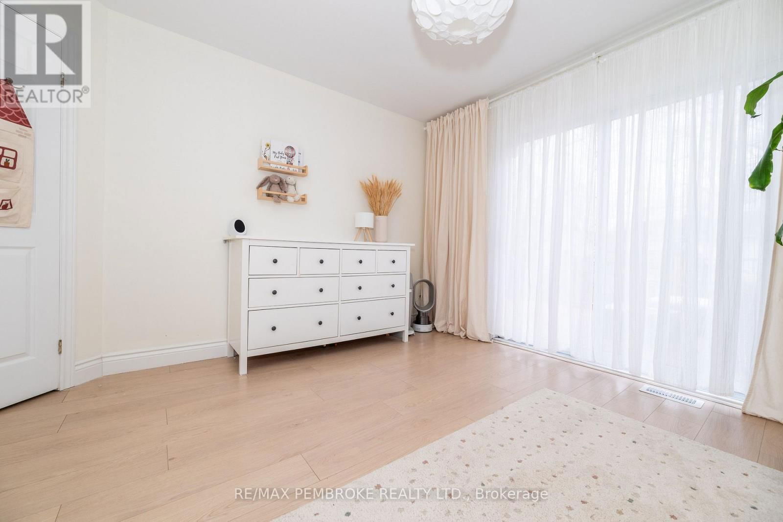 44 BAYSHORE DRIVE Image 21