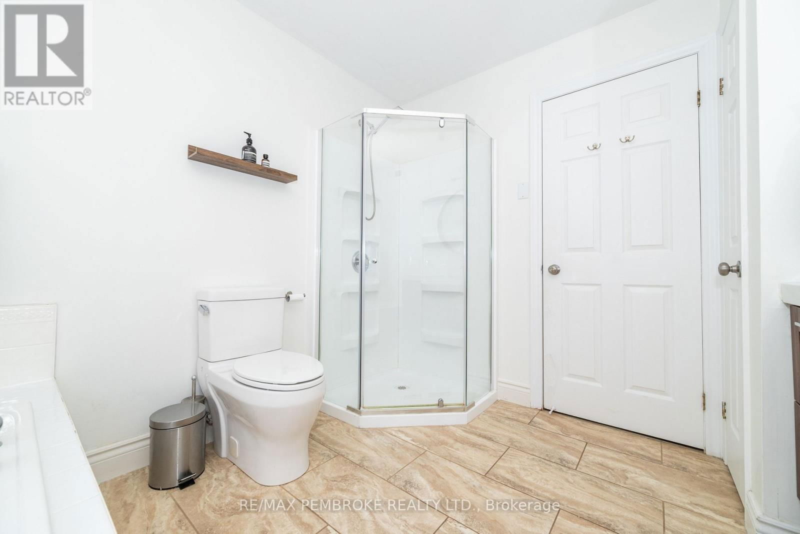 44 BAYSHORE DRIVE Image 27