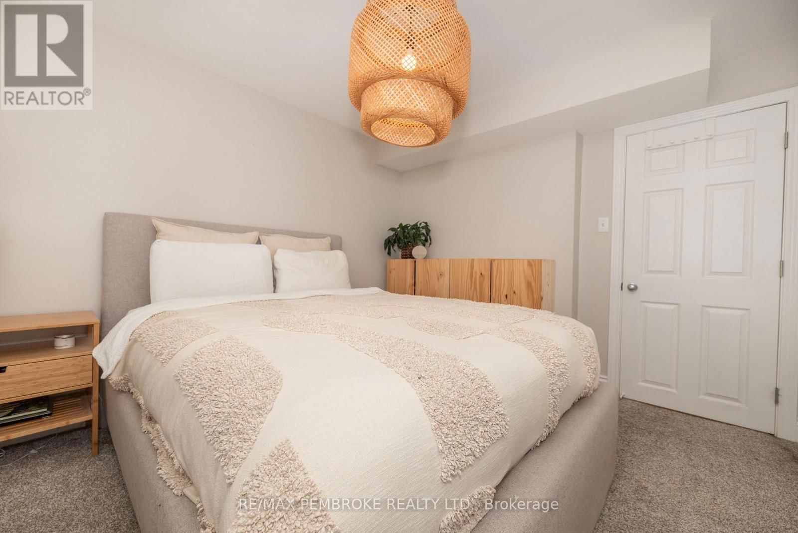 44 BAYSHORE DRIVE Image 28