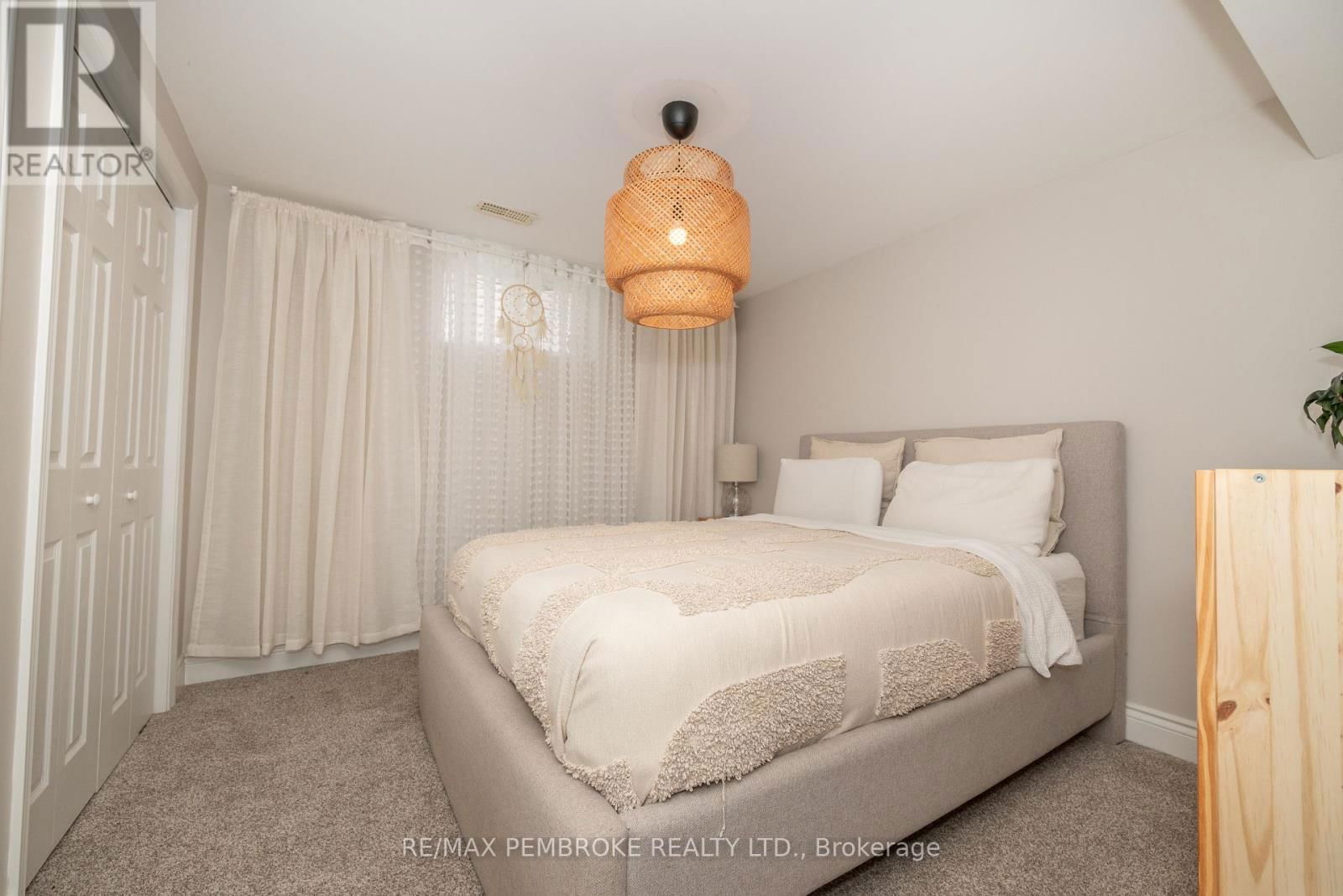 44 BAYSHORE DRIVE Image 29