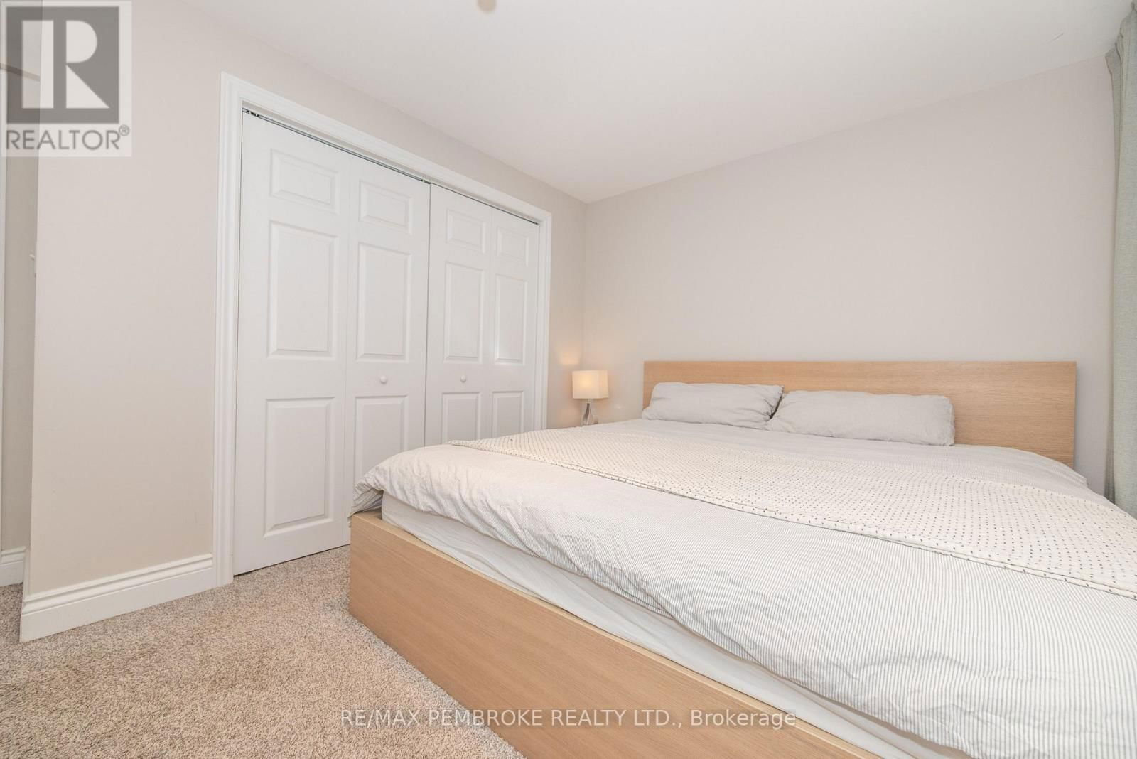 44 BAYSHORE DRIVE Image 31