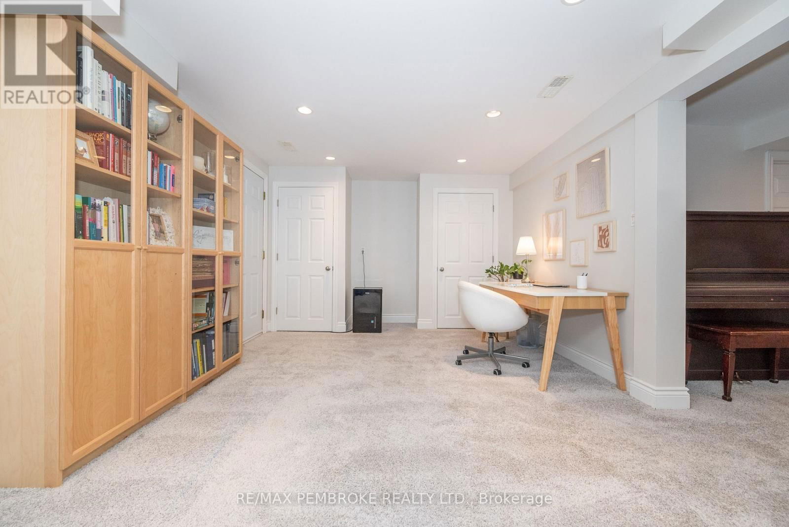 44 BAYSHORE DRIVE Image 33