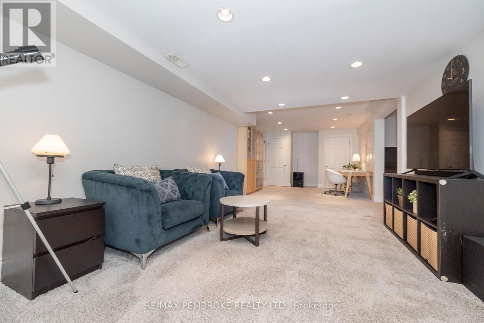 44 BAYSHORE DRIVE Image 35