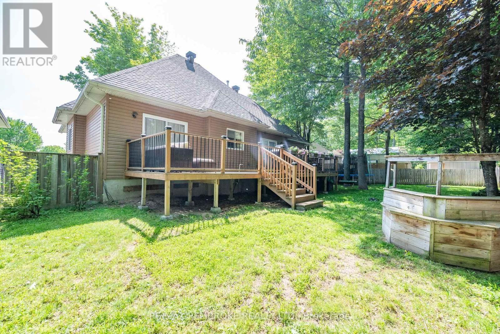 44 BAYSHORE DRIVE Image 39