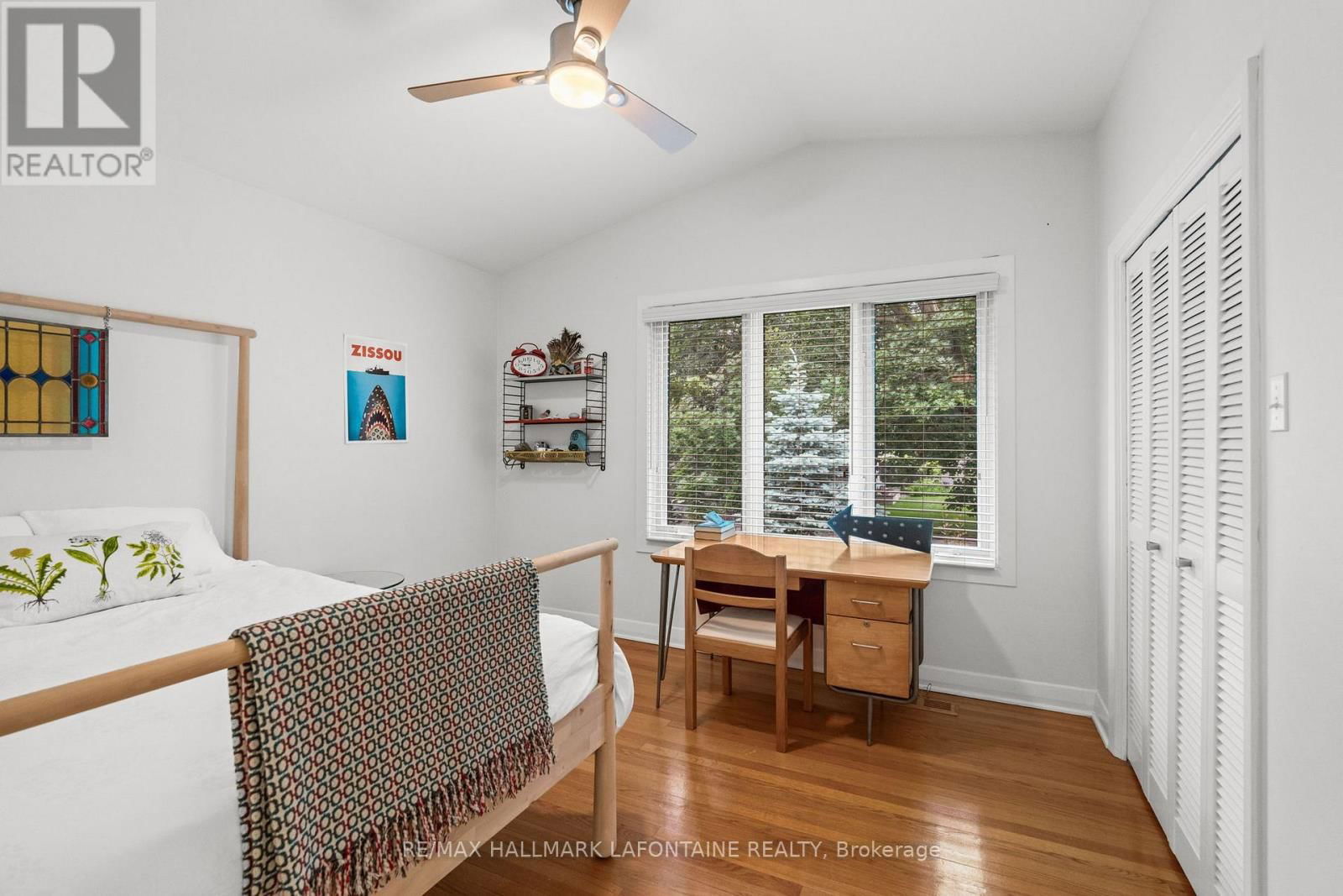 1886 RIDEAU GARDEN DRIVE Image 20