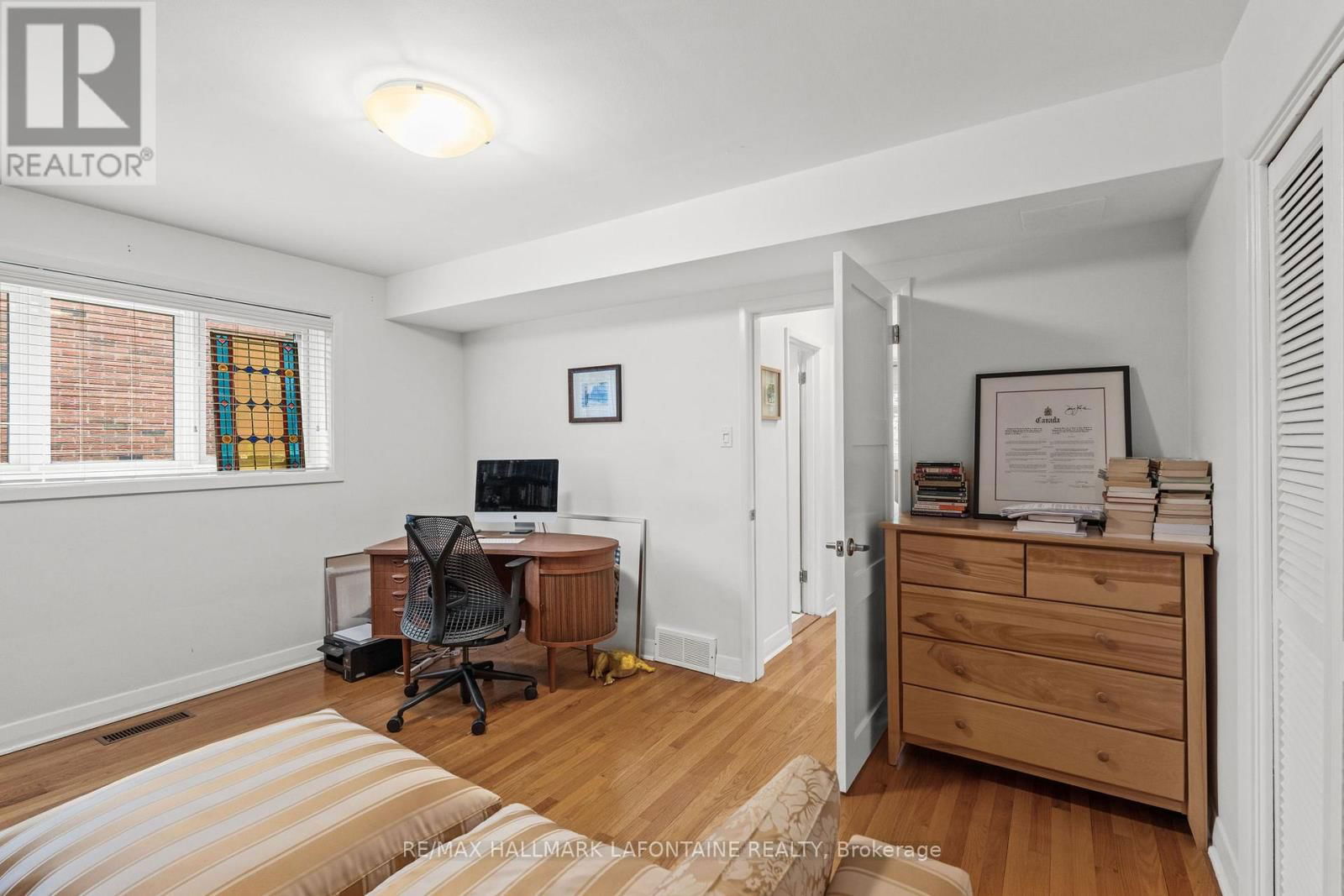 1886 RIDEAU GARDEN DRIVE Image 30